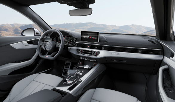 Audi S4 Avant interiör