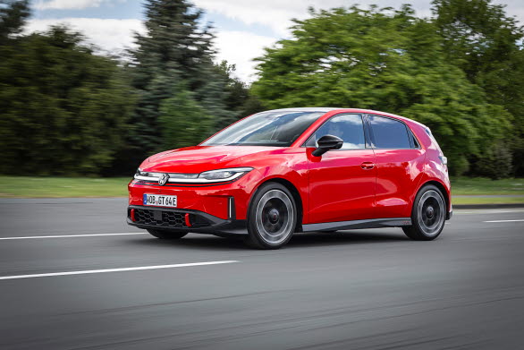 226 hk (166 kW) starka ID. Polo GTI accelererar 0–100 km/h på 6,8 sekunder och levererar hög kurvdynamik.