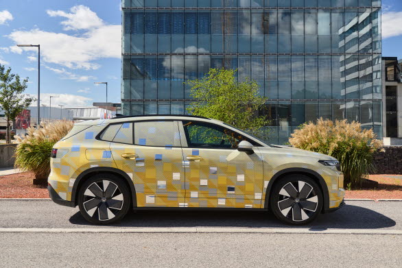Nya ID. Tiguan i kamouflerad version.