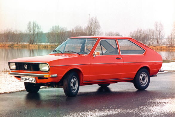 Första generationen Passat lanserades 1973.