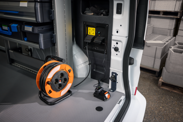 V2L finns som tillval till e-Transporter och Transporter eHybrid. Maximal effekt 2,3 kW.