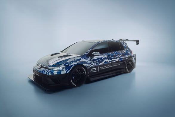 Utställningsbilen Golf R 24H ger en första inblick i Volkswagens tävlingsbil för 24-timmarsloppet på Nürburgring 2027.
