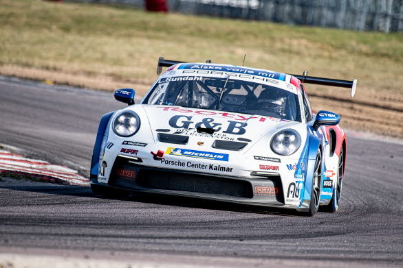 I 20:e upplagan av Porsche Carrera Cup Scandinavia satsar regerande femfaldige mästaren Lukas Sundahl på en sjätte mästerskapstitel.