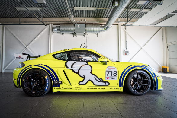 Porsche Sprint Challenge Scandinavia är öppen för 718 Cayman GT4 Clubsport och Cayman GT4 Clubsport (981) samt 911 GT3 Cup (997). För att utjämna bilarnas prestandanivåer och skapa förutsättningar för tät och intensiv racing med fokus på förarprestationen används vikthandikapp, s.k. balance of performance.