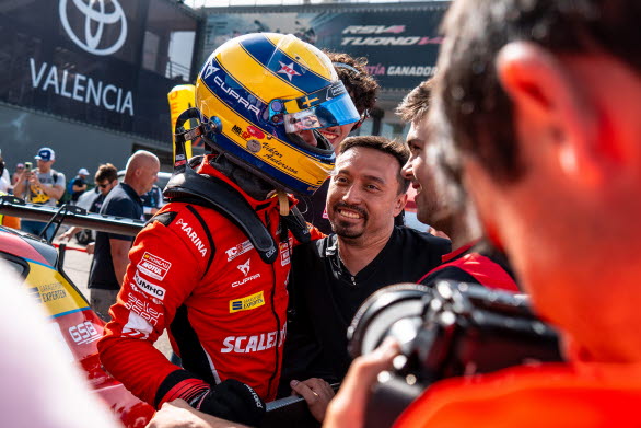 Viktor Andersson, Monlau Motorsport, tävlar i TCR Europe med CUPRA Leon VZ TCR.