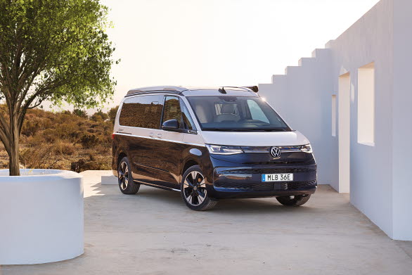 California Ocean eHybrid 4MOTION är lika överlägsen på autobahn, som på leriga campingplatser
