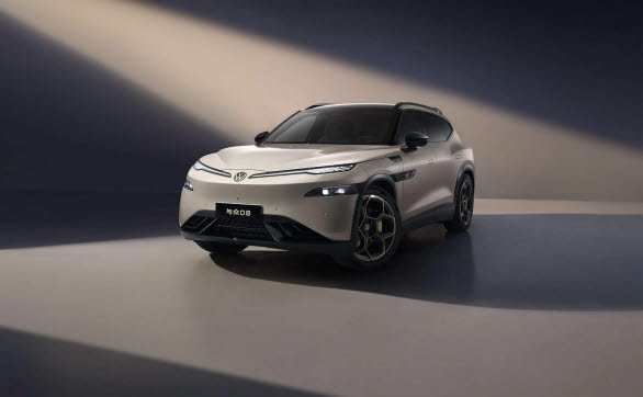 ID.UNYX 08 – tillverkad in China for China