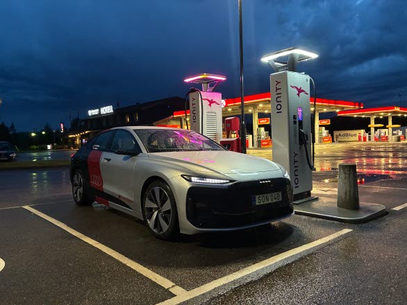 Efter att ha kört drygt 160 mil på dryga 18 timmar slutade Team Audi på en hedrande 2:a plats i Swedish Electric Car Championship, endast 1 minut och 45 sekunder efter det vinnande teamet.