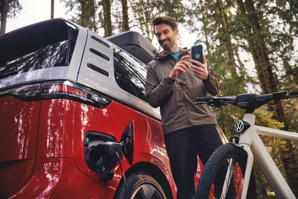 Med en adapter kan man plocka ut ström direkt från bilens batteri för att driva olika elektriska apparater