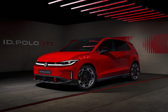 50 år efter debuten av första Golf GTI presenterar Volkswagen nu den första helt eldrivna modellen med den ikoniska beteckningen: ID. Polo GTI.