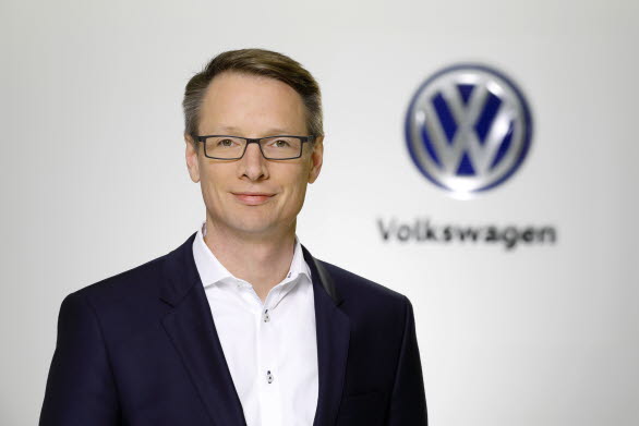 − Vårt mål är att utveckla Volkswagen till en leverantör av mobilitet med en helt uppkopplad fordonsflotta, säger Christoph Hartung.