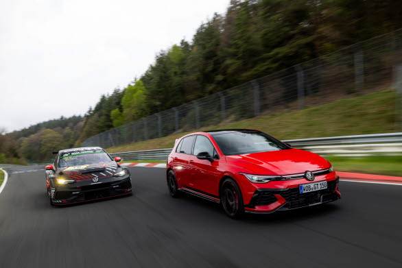 Golf GTI Edition 50 hade världspremiär i samband med 24-timmarsloppet på Nürburgring i Tyskland.