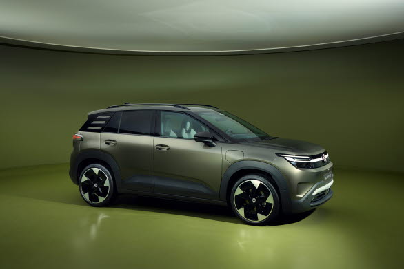 ID. Cross kommer att finnas med effektnivåerna 85 kW/116 hk, 99 kW/135 hk och 155 kW/211 hk samt två batteristorlekar (37 kWh och 52 kWh netto).